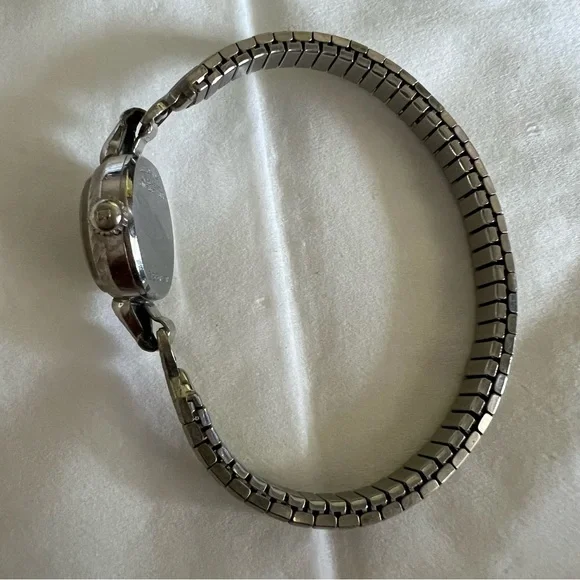 Bulova Women Vintage Watch stretch Band marked 10k RGP N0 Z55070 - Picture 6 of 9